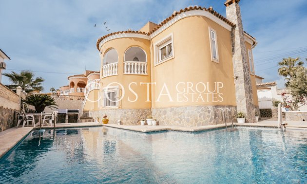 Villa - Wiederverkauf - Orihuela - Villamartin