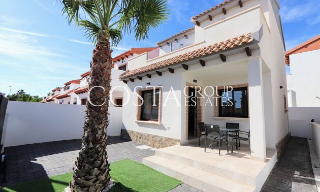 Villa - Wiederverkauf - Orihuela - Villamartin