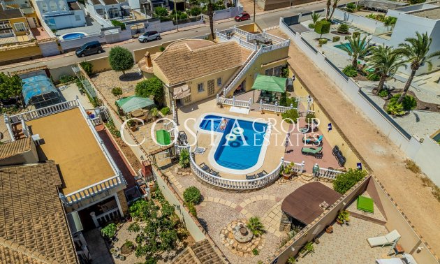 Villa - Wiederverkauf - Torrevieja - La Siesta