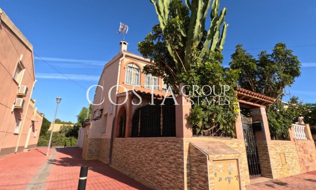 Villa - Wiederverkauf - Torrevieja - Torrevieja