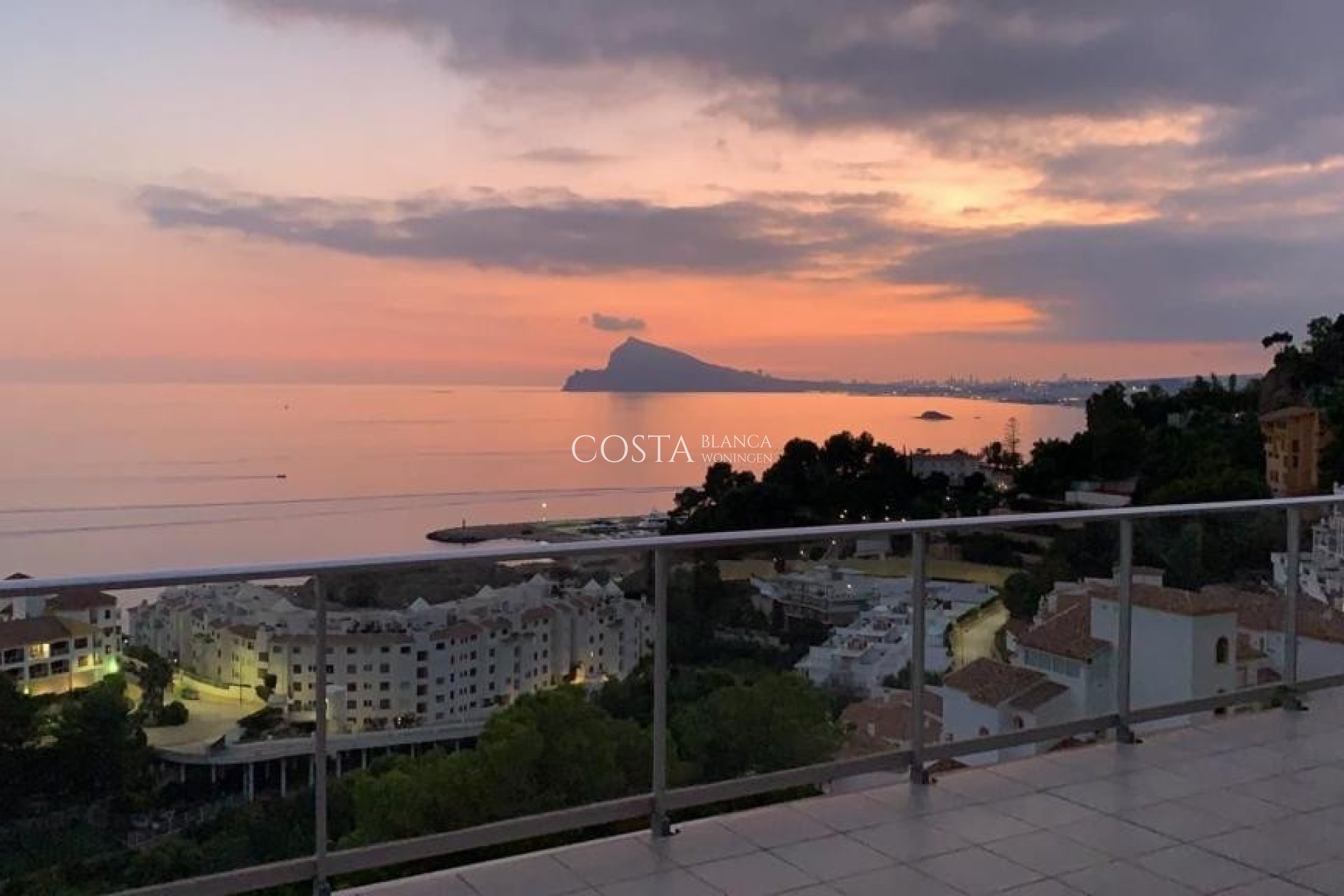 Wiederverkauf - Apartment -
Altea