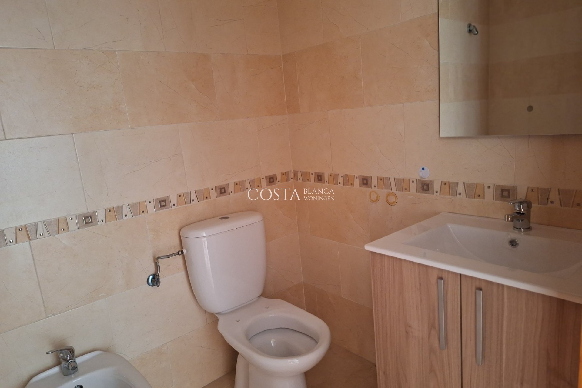 Wiederverkauf - Apartment -
Orihuela Costa - Villamartín