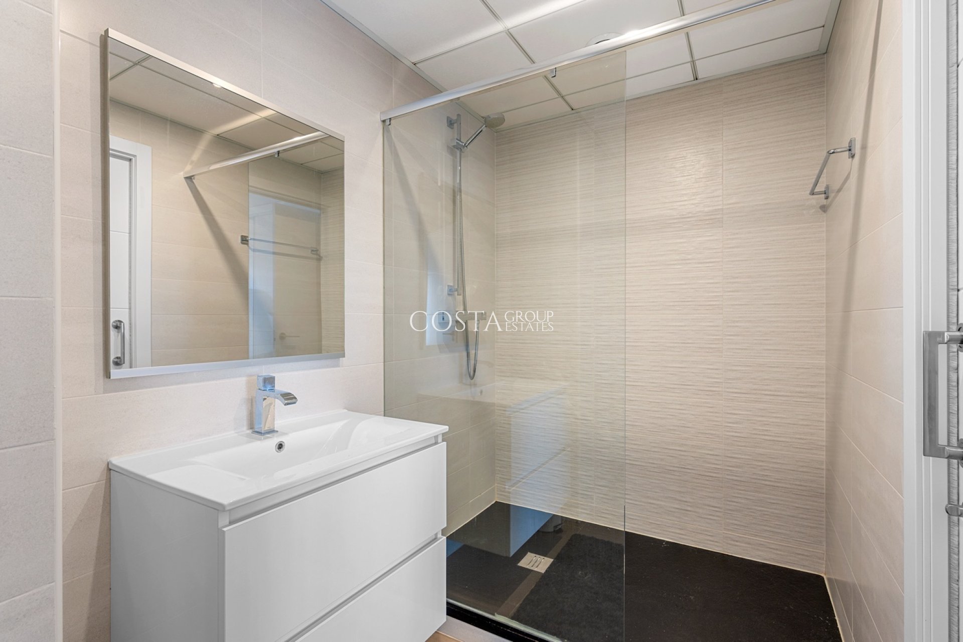 Wiederverkauf - Apartment -
Pilar de la Horadada - Mil Palmeras