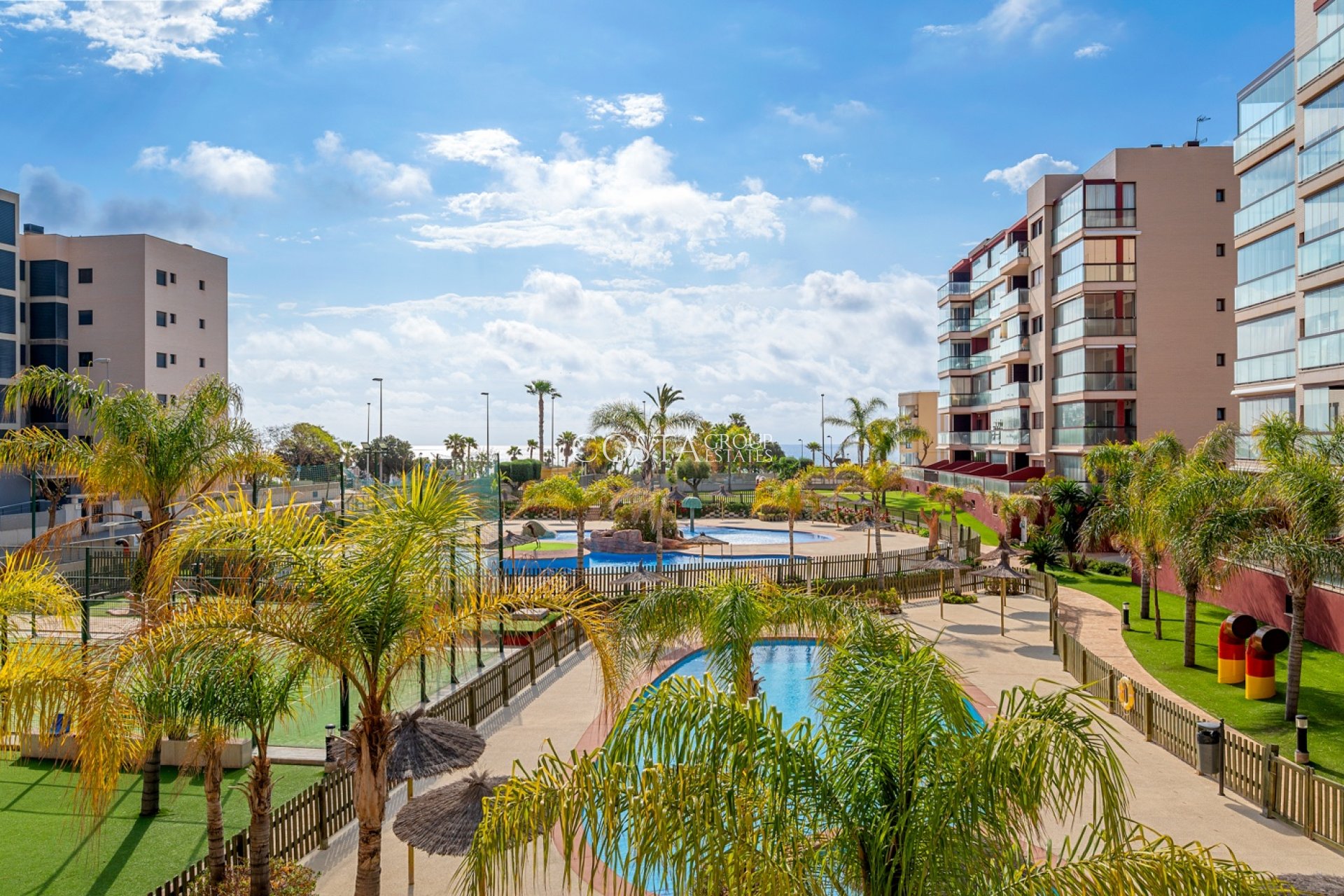 Wiederverkauf - Apartment -
Pilar de la Horadada - Mil Palmeras