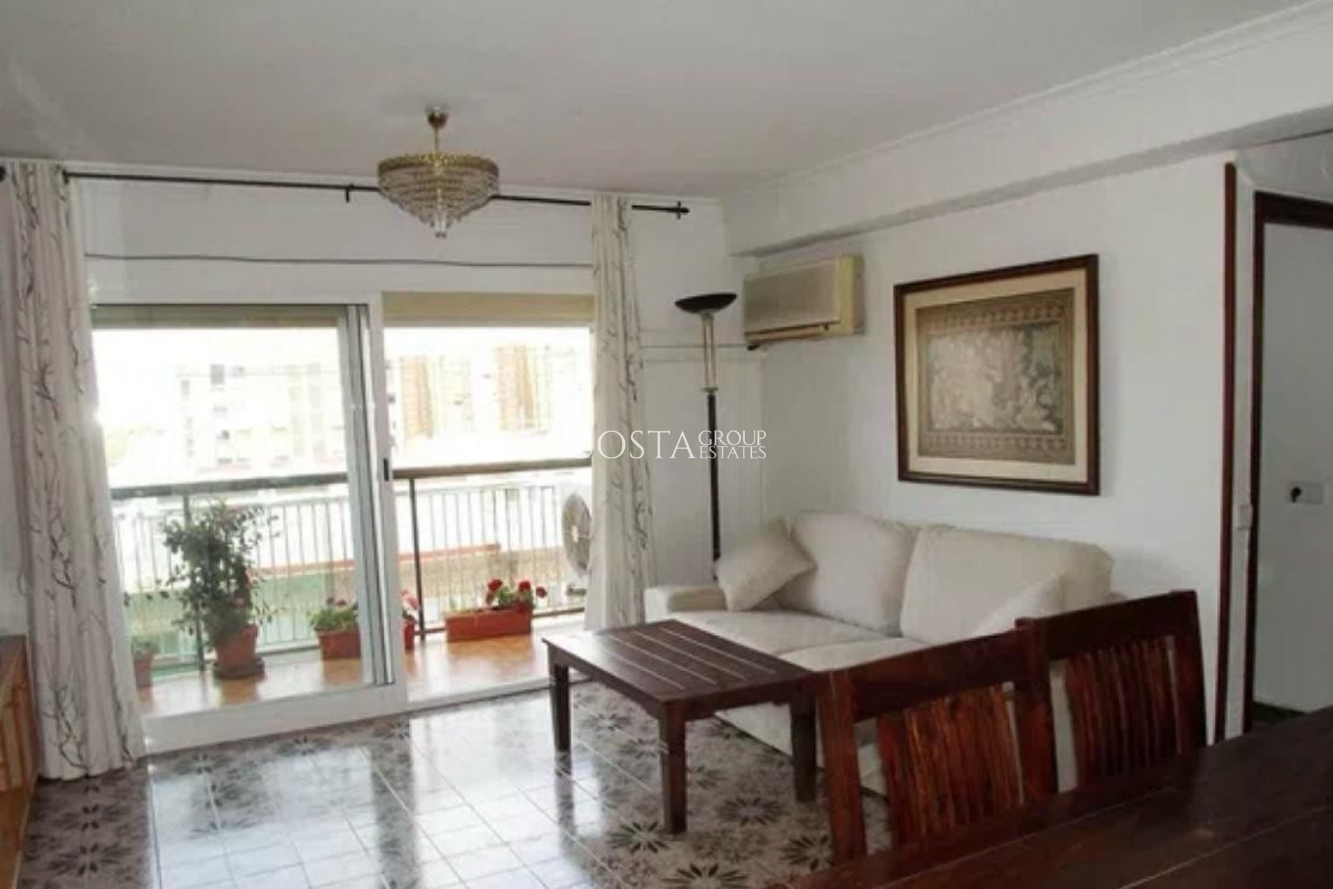 Wiederverkauf - Apartments -
Alicante - Alicante Centro
