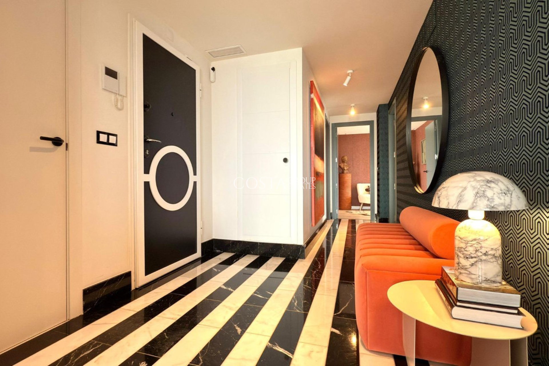 Wiederverkauf - Apartments -
Alicante - Alicante Centro