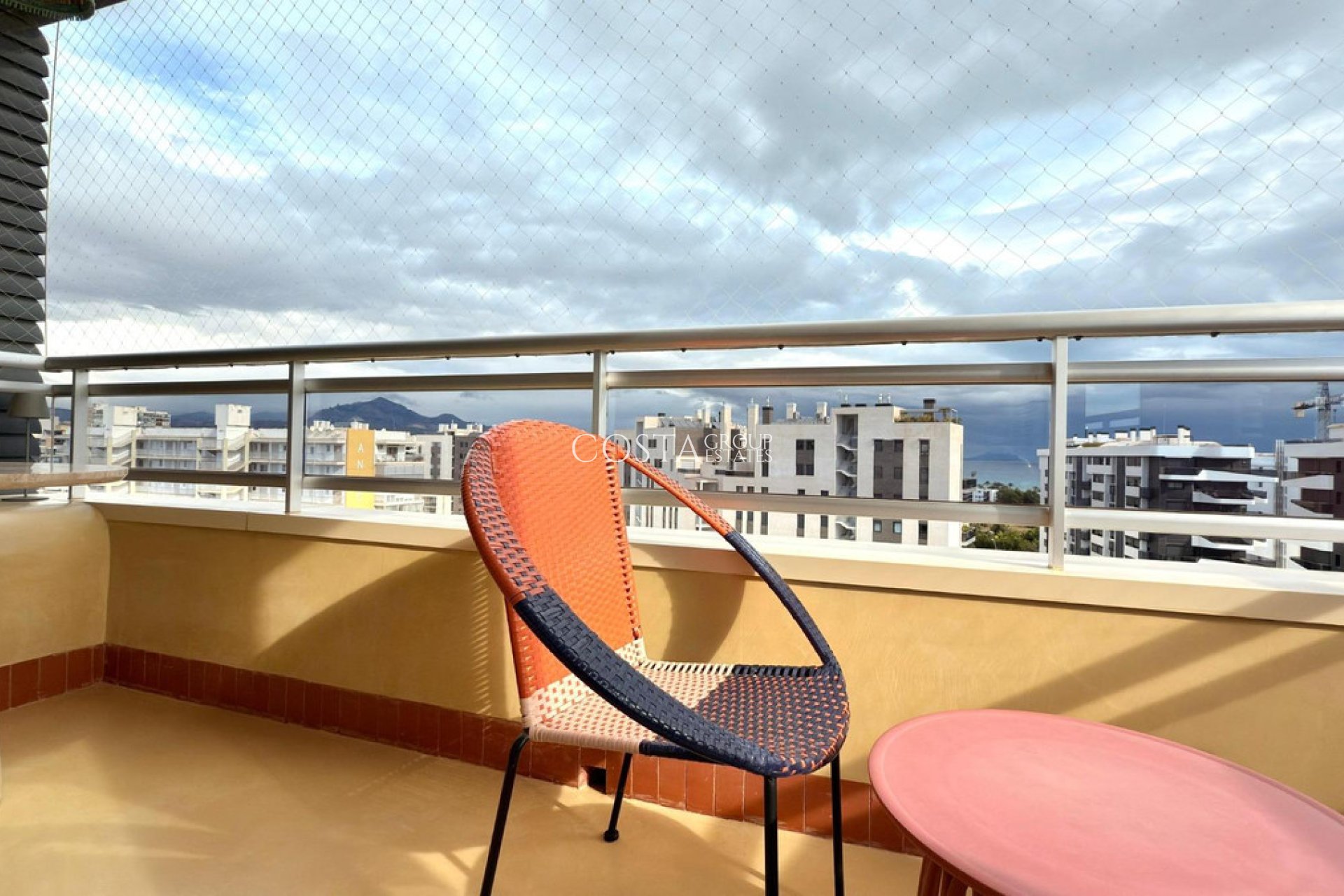 Wiederverkauf - Apartments -
Alicante - Alicante Centro