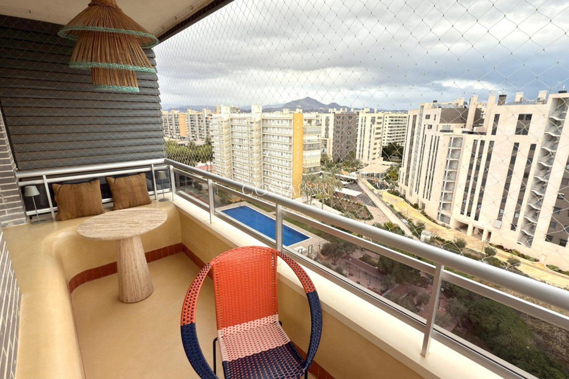 Wiederverkauf - Apartments -
Alicante - Alicante Centro