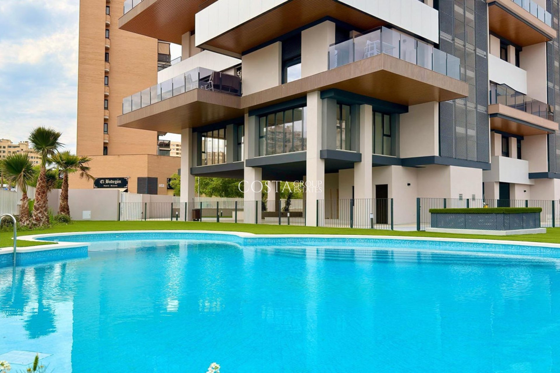 Wiederverkauf - Apartments -
Alicante - Alicante Centro