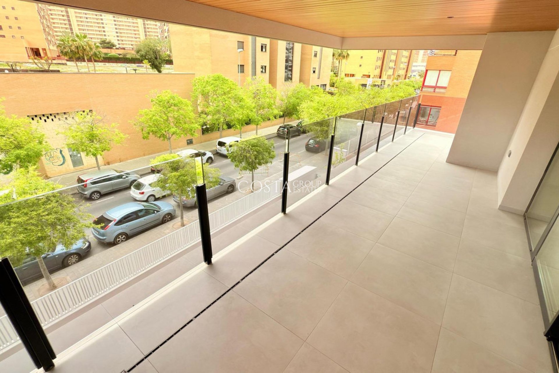 Wiederverkauf - Apartments -
Alicante - Alicante Centro