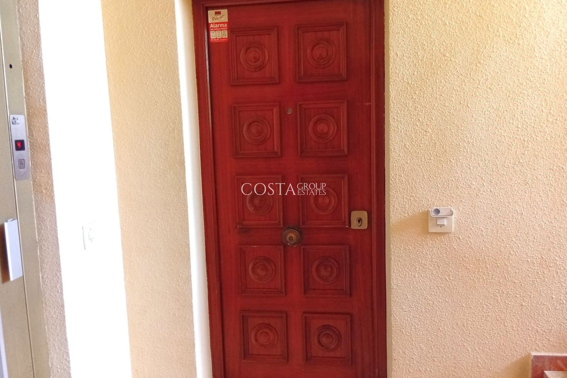 Wiederverkauf - Apartments -
Alicante - Alicante Centro