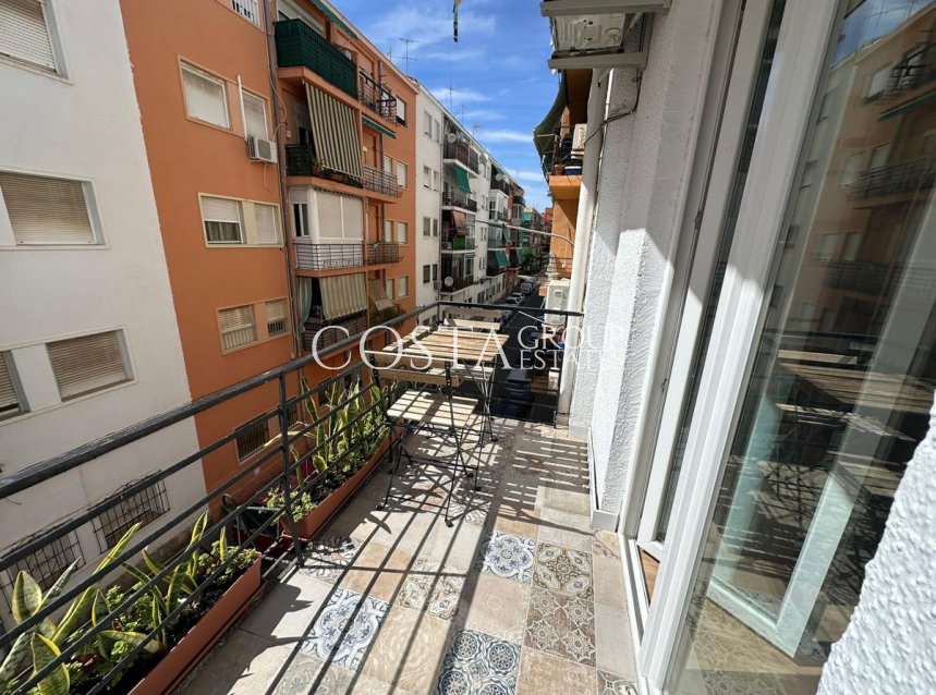 Wiederverkauf - Apartments -
Alicante - Alicante Centro