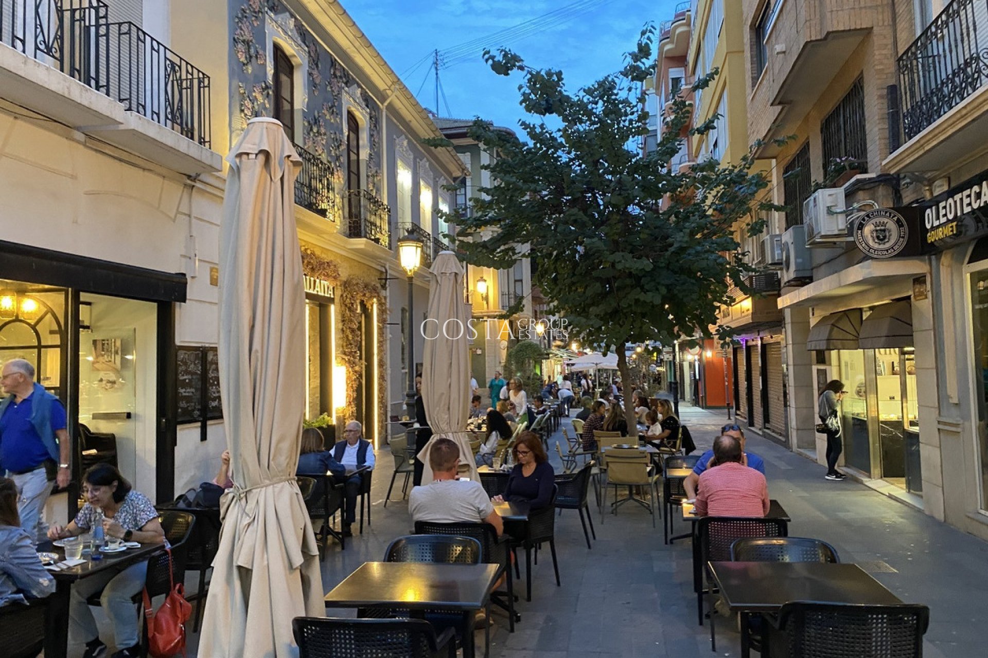 Wiederverkauf - Apartments -
Alicante - Alicante Centro