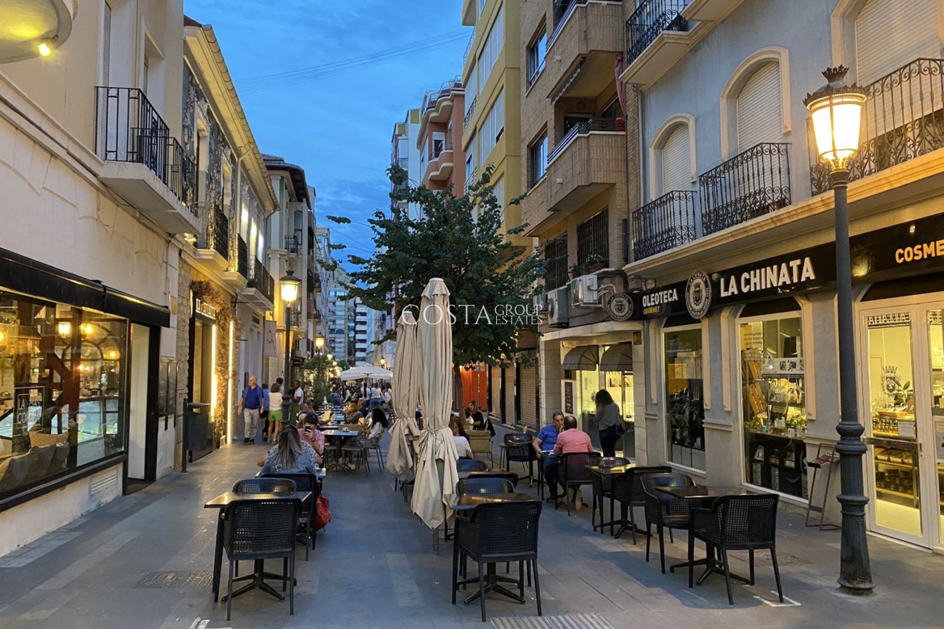 Wiederverkauf - Apartments -
Alicante - Alicante Centro