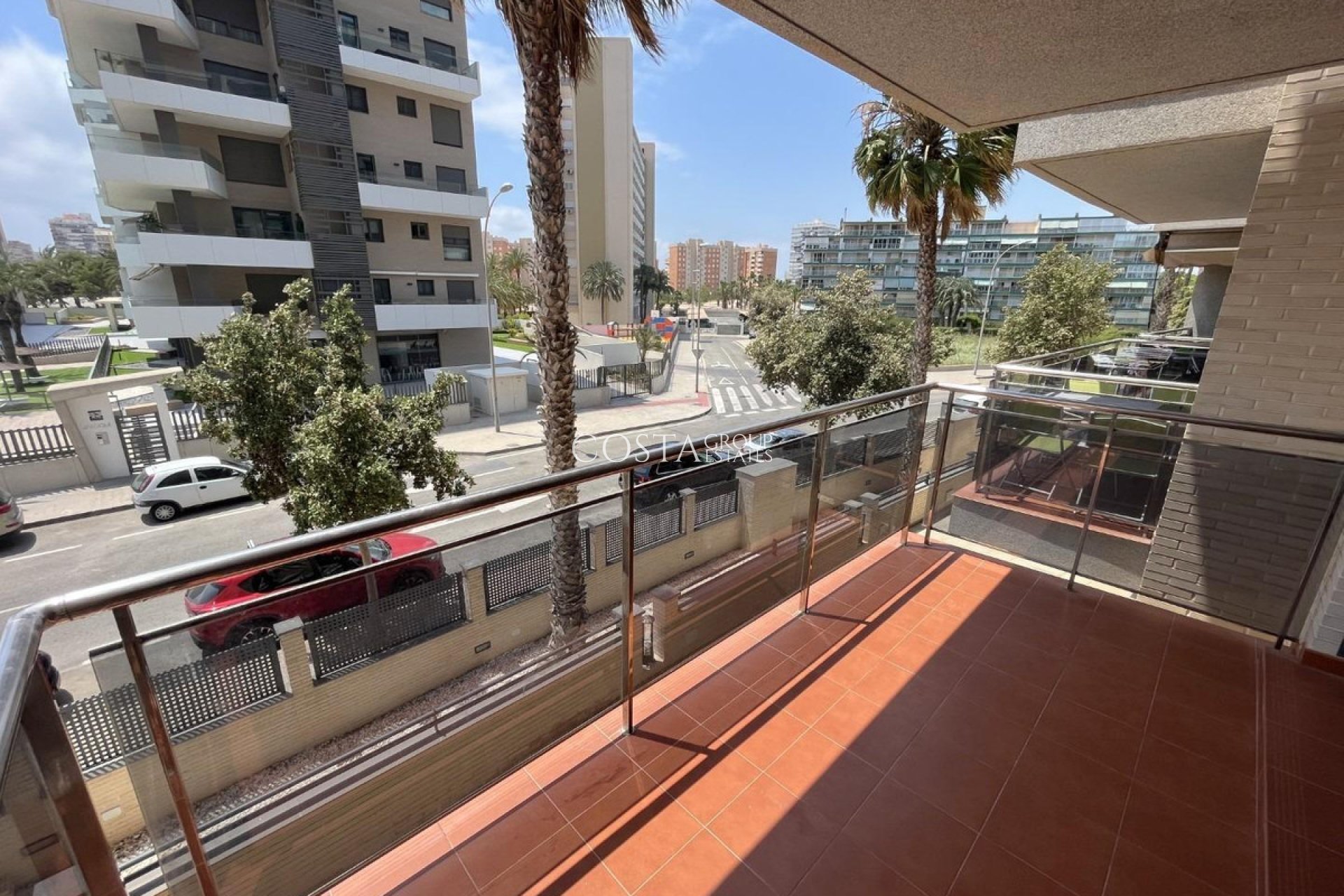 Wiederverkauf - Apartments -
Alicante - Alicante Centro
