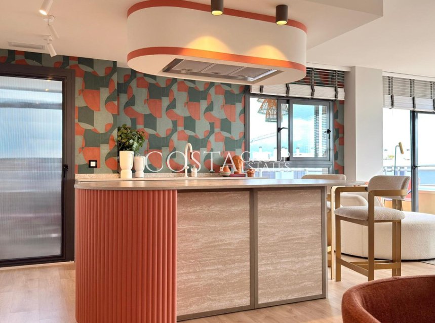 Wiederverkauf - Apartments -
Alicante - Alicante Centro