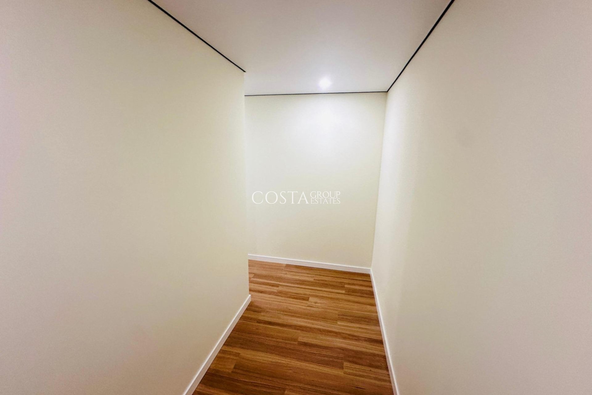 Wiederverkauf - Apartments -
Alicante - Alicante Centro