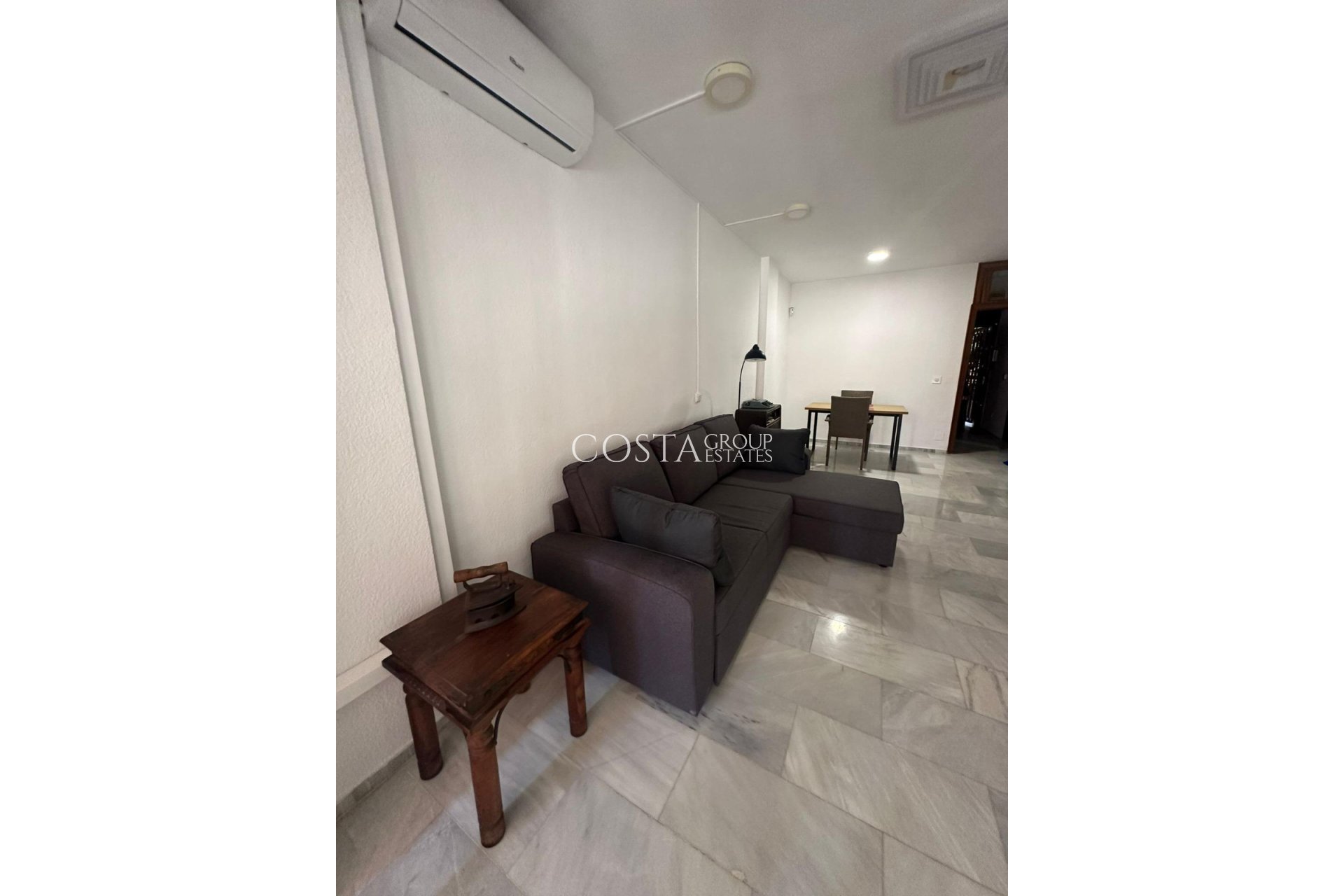 Wiederverkauf - Apartments -
Alicante - Alicante Centro