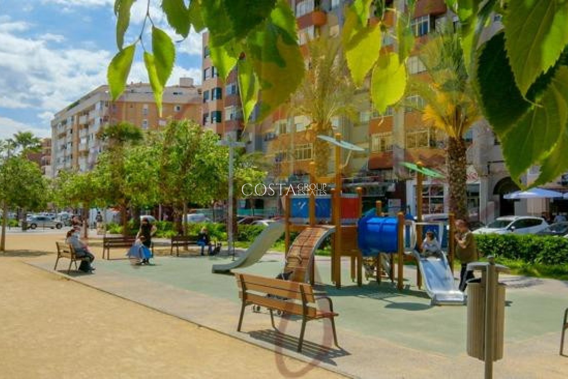 Wiederverkauf - Apartments -
Alicante - Alicante Centro