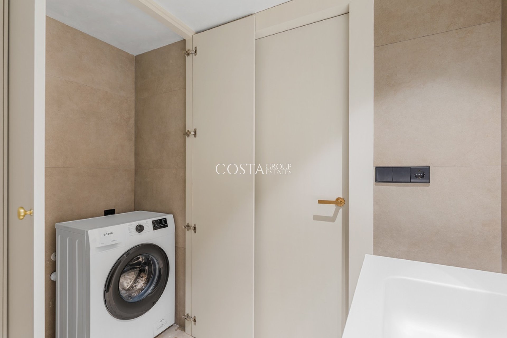 Wiederverkauf - Apartments -
Alicante - Alicante Centro