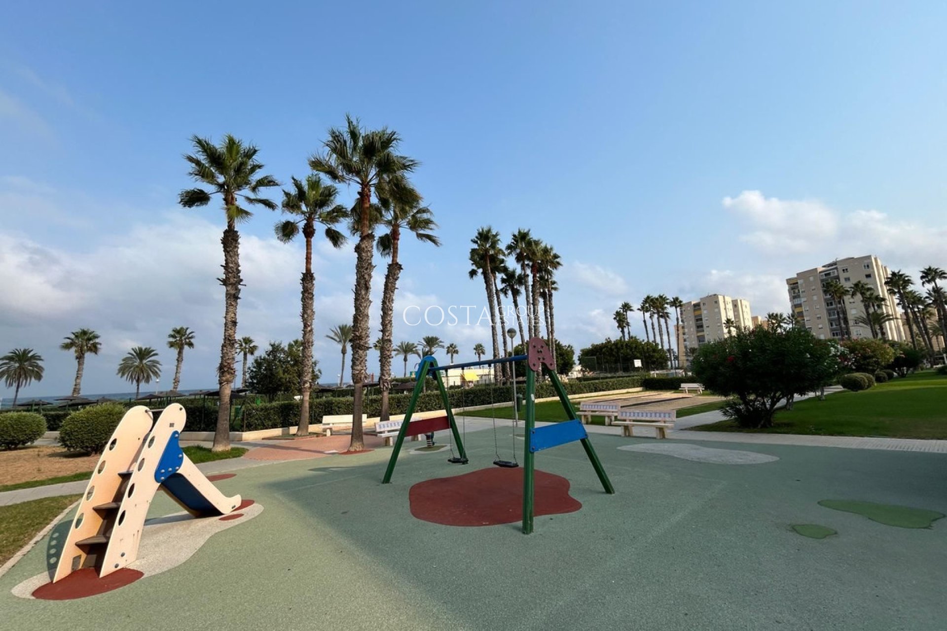 Wiederverkauf - Apartments -
Alicante City - Alicante City Centro