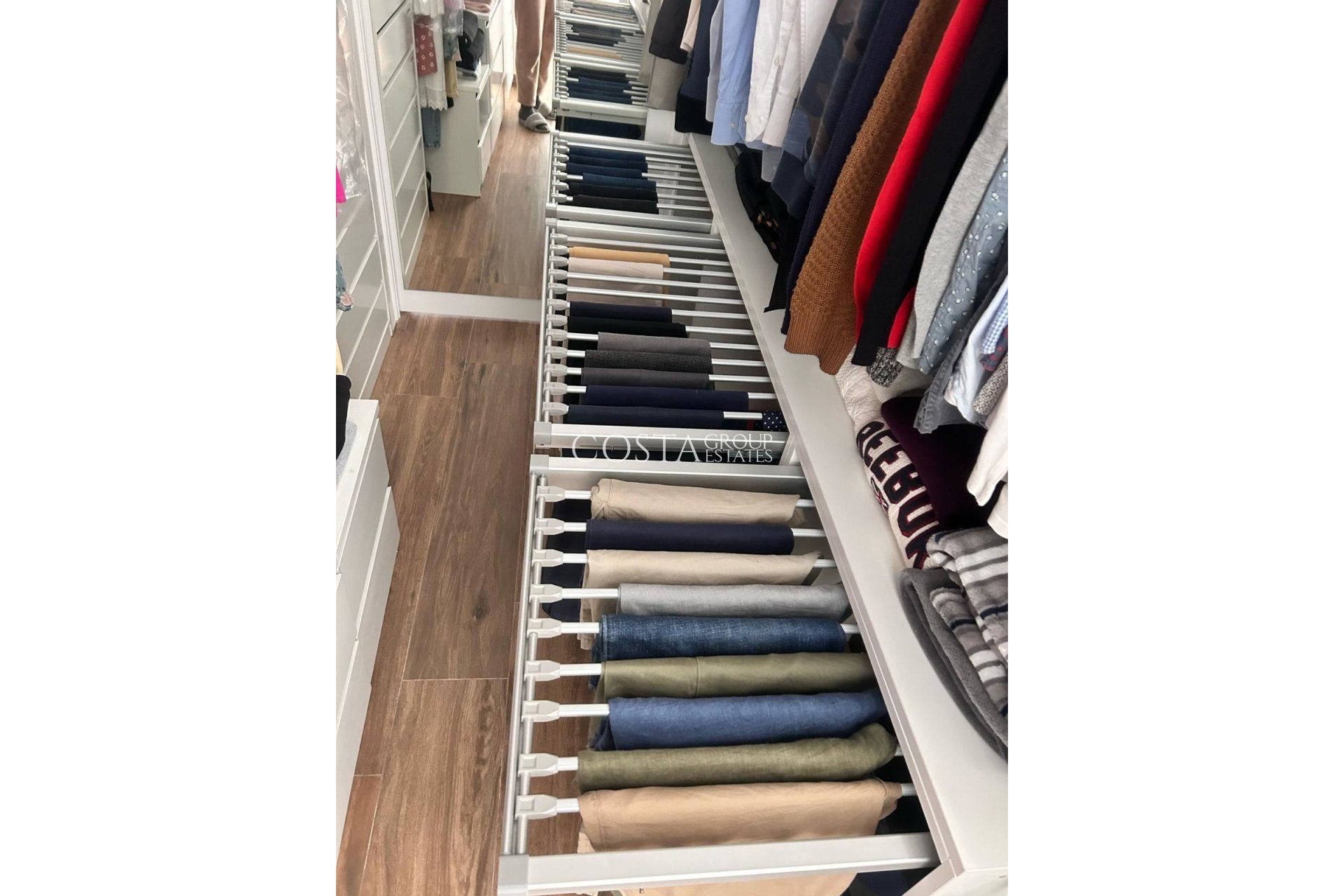 Wiederverkauf - Apartments -
Alicante City - Alicante City Centro