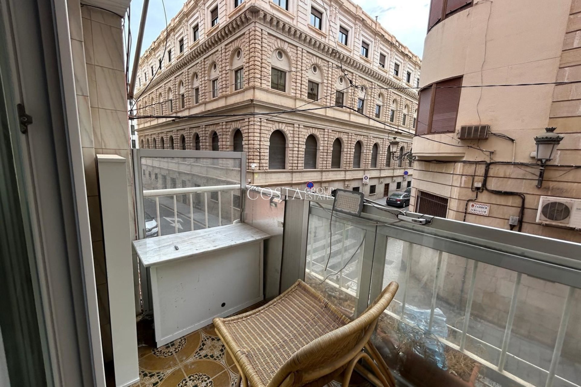 Wiederverkauf - Apartments -
Alicante City - Alicante City Centro