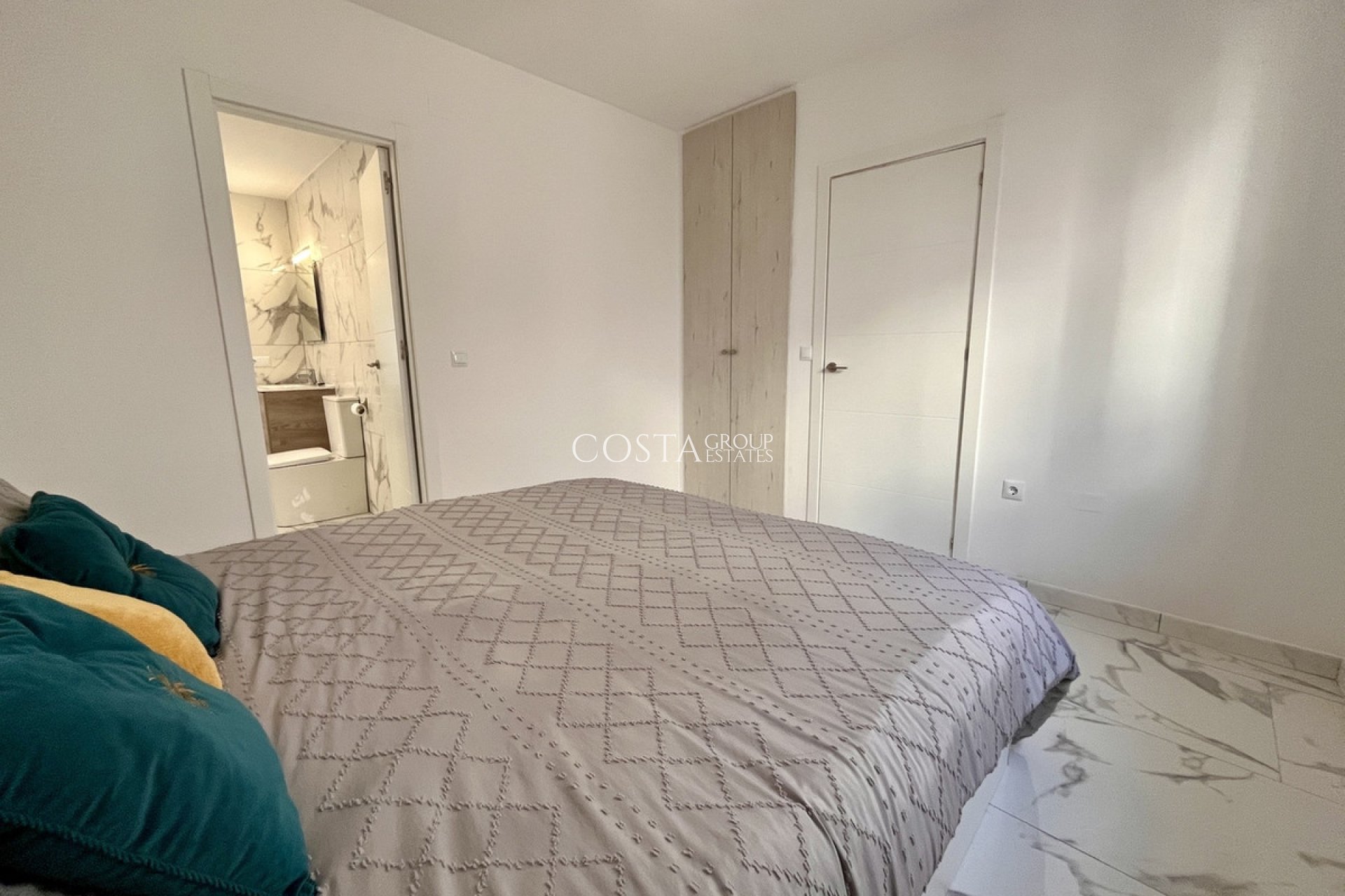 Wiederverkauf - Apartments -
Orihuela Costa - Villamartin