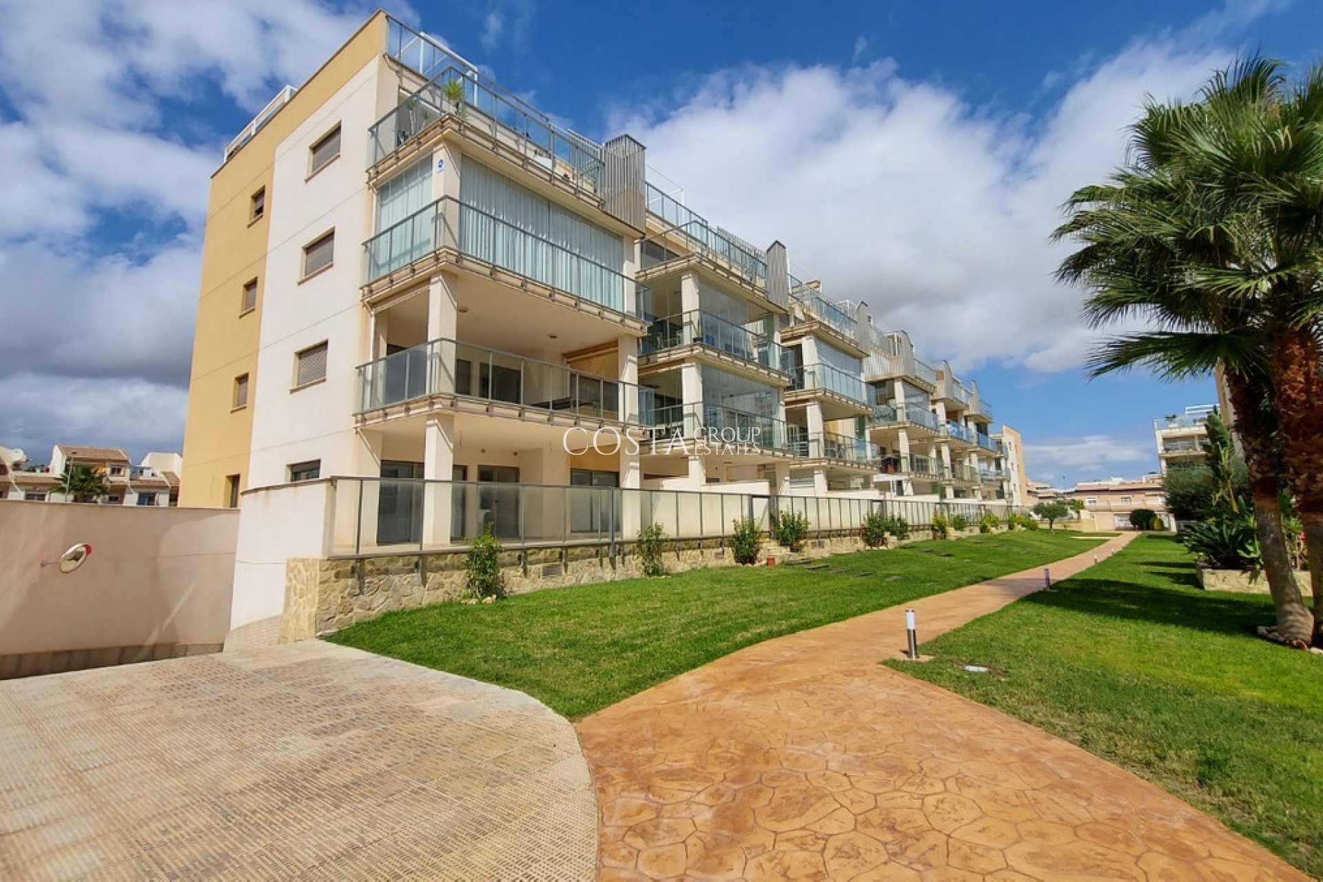 Wiederverkauf - Apartments -
Orihuela Costa - Villamartin