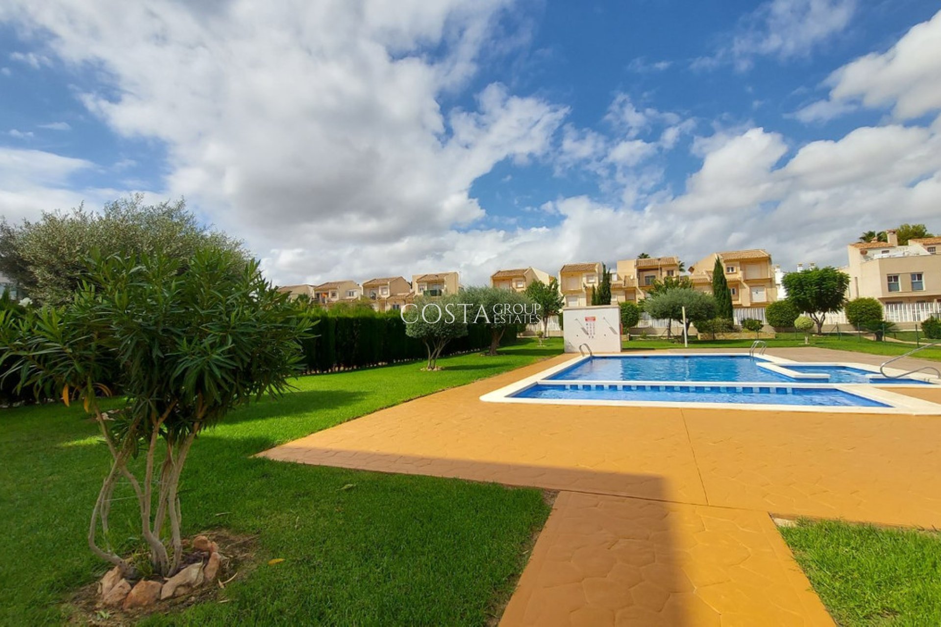 Wiederverkauf - Apartments -
Orihuela Costa - Villamartin