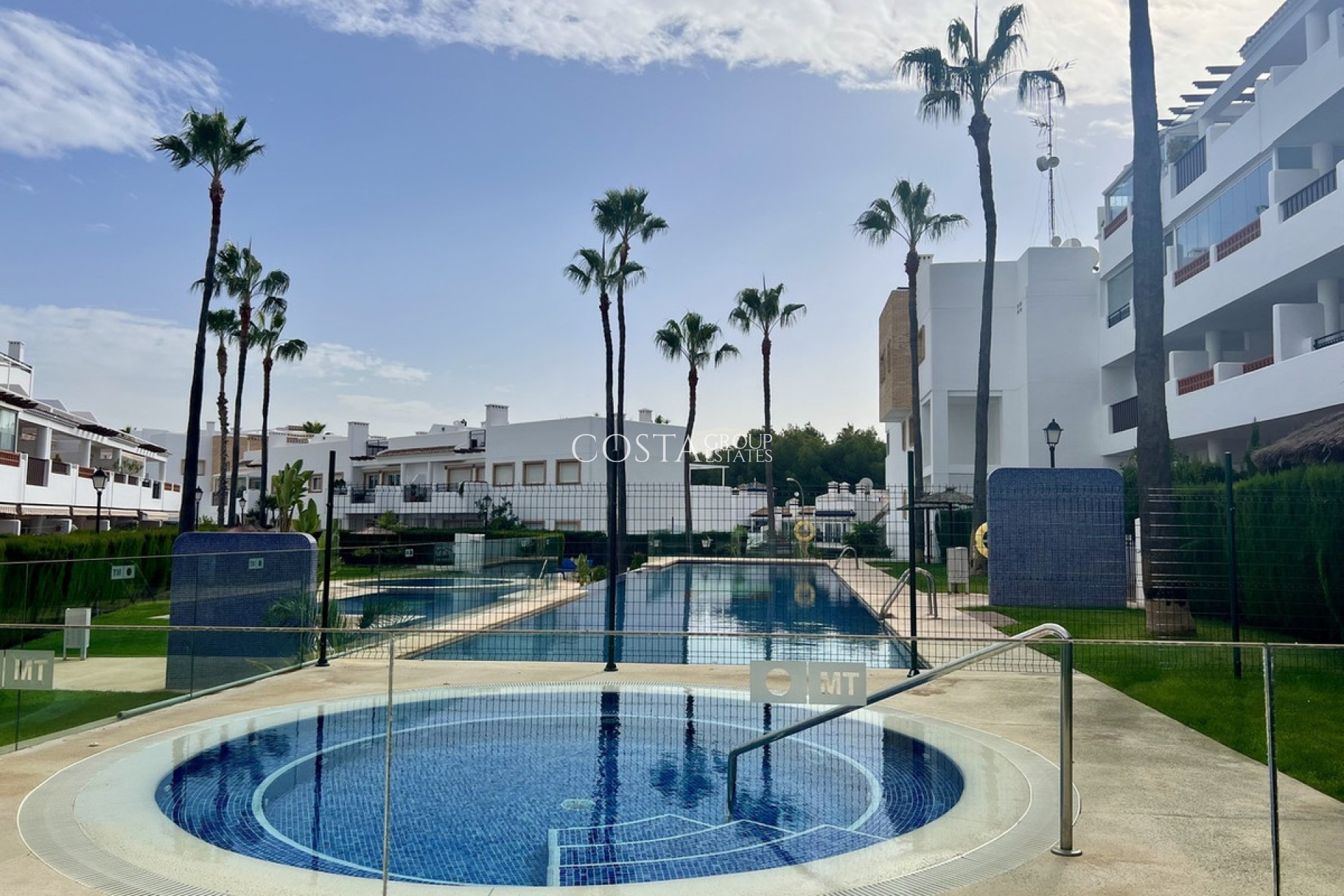 Wiederverkauf - Apartments -
Orihuela Costa - Villamartin