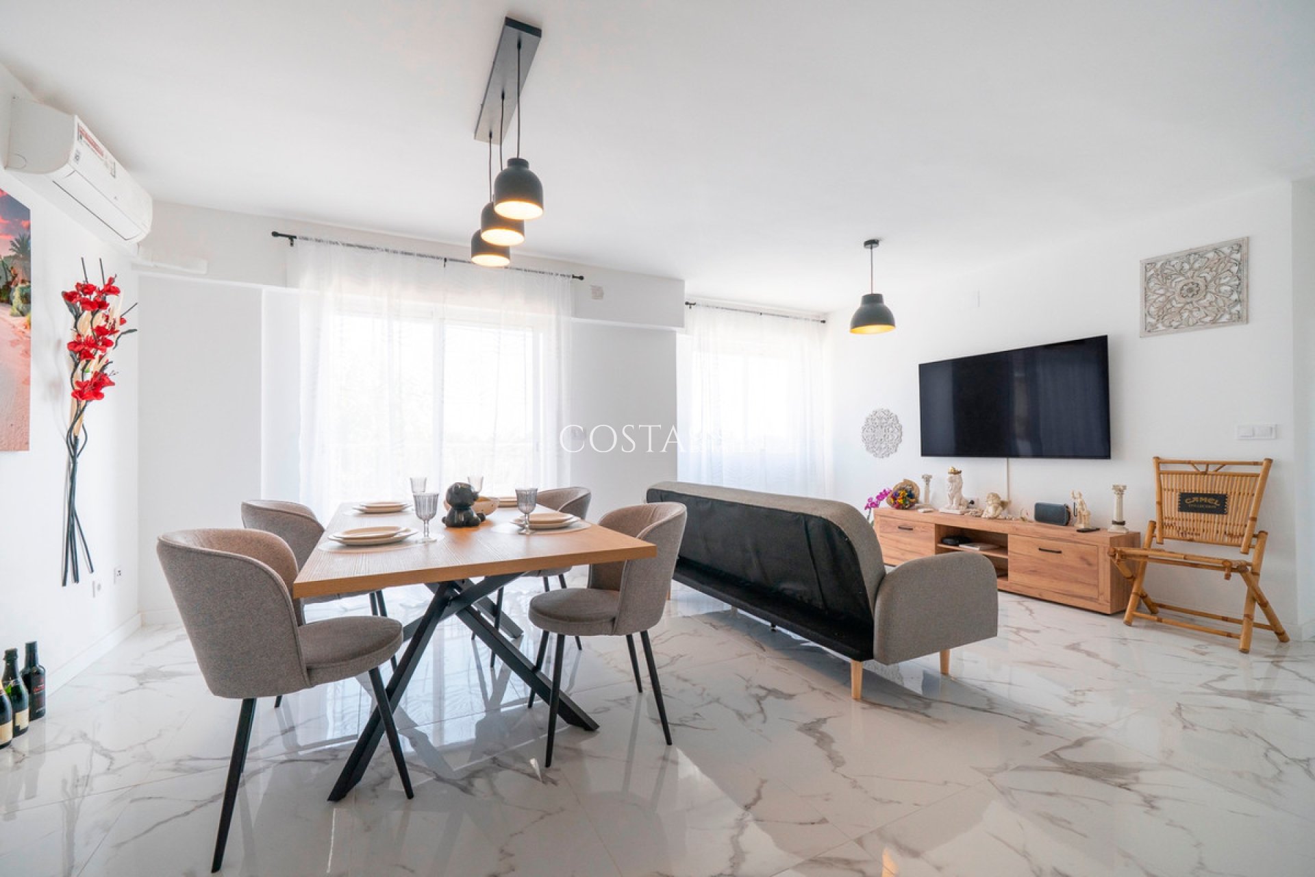 Wiederverkauf - Apartments -
Orihuela - Punta Prima