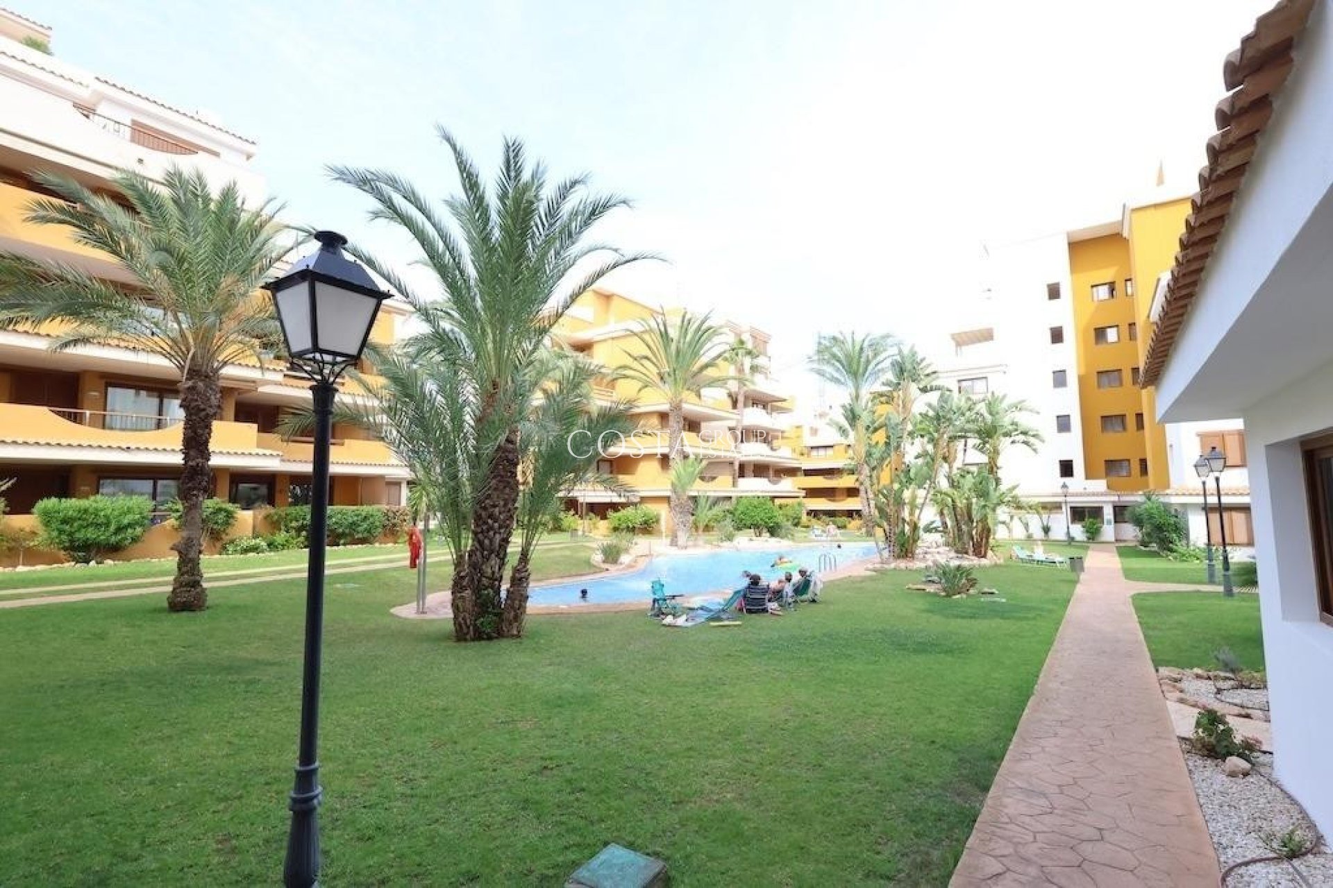 Wiederverkauf - Apartments -
Orihuela - Punta Prima
