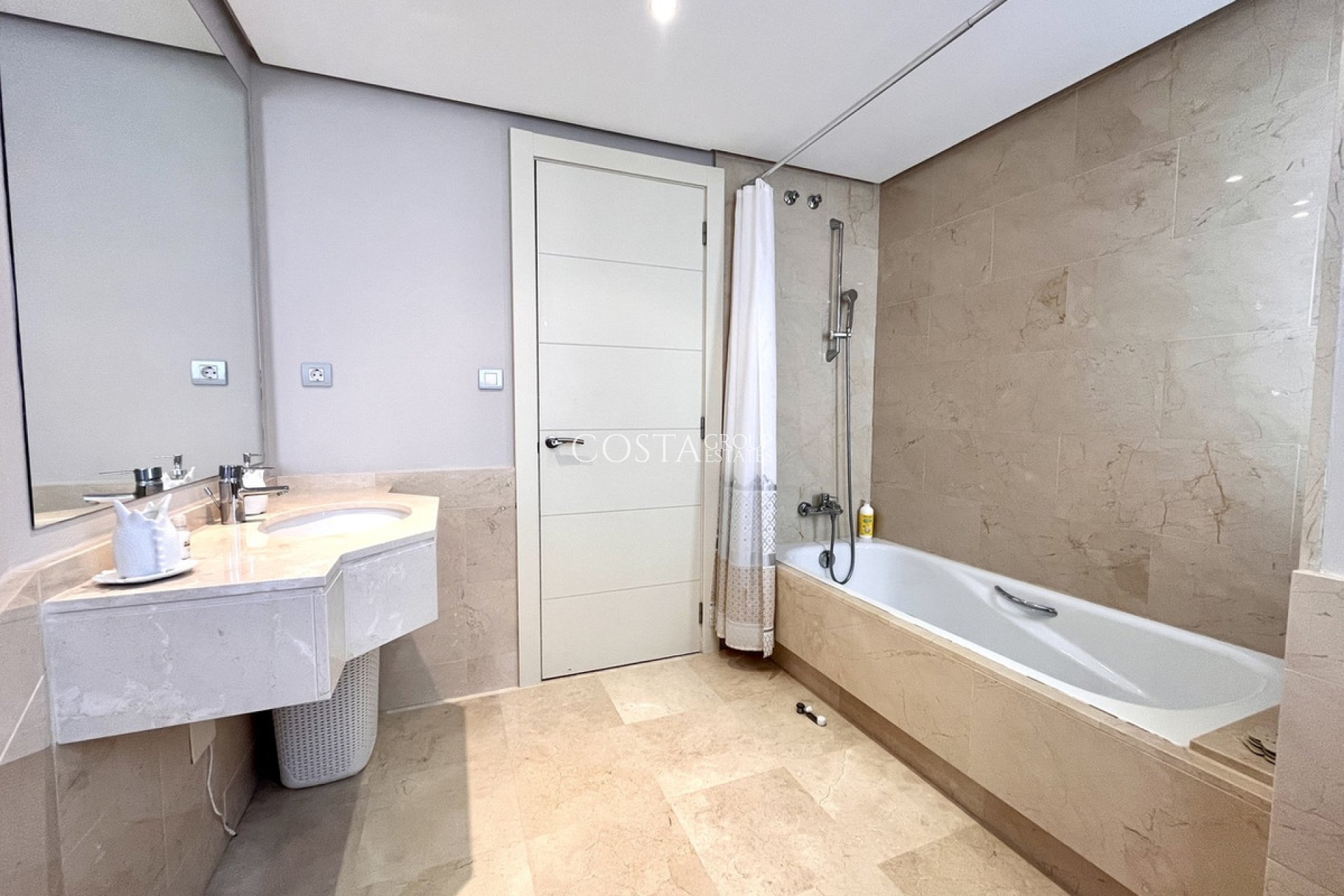 Wiederverkauf - Apartments -
San Miguel de Salinas - San Miguel de Salinas Centro