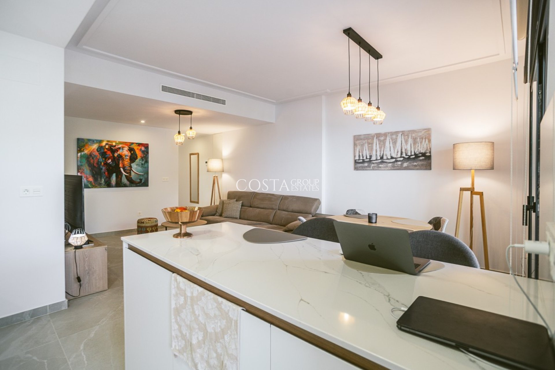 Wiederverkauf - Apartments -
Torrevieja - Playa del Cura