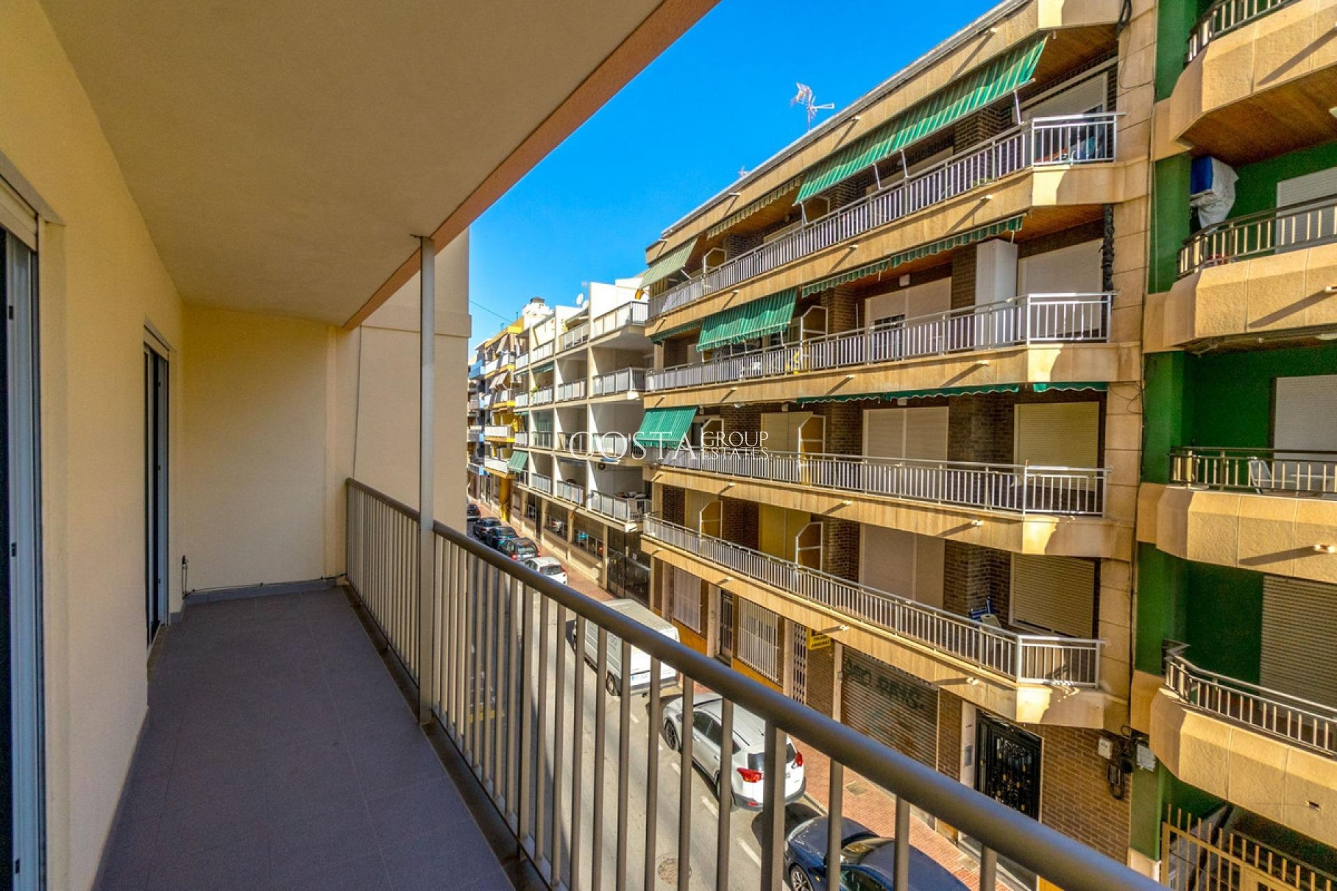 Wiederverkauf - Apartments -
Torrevieja - Playa del Cura