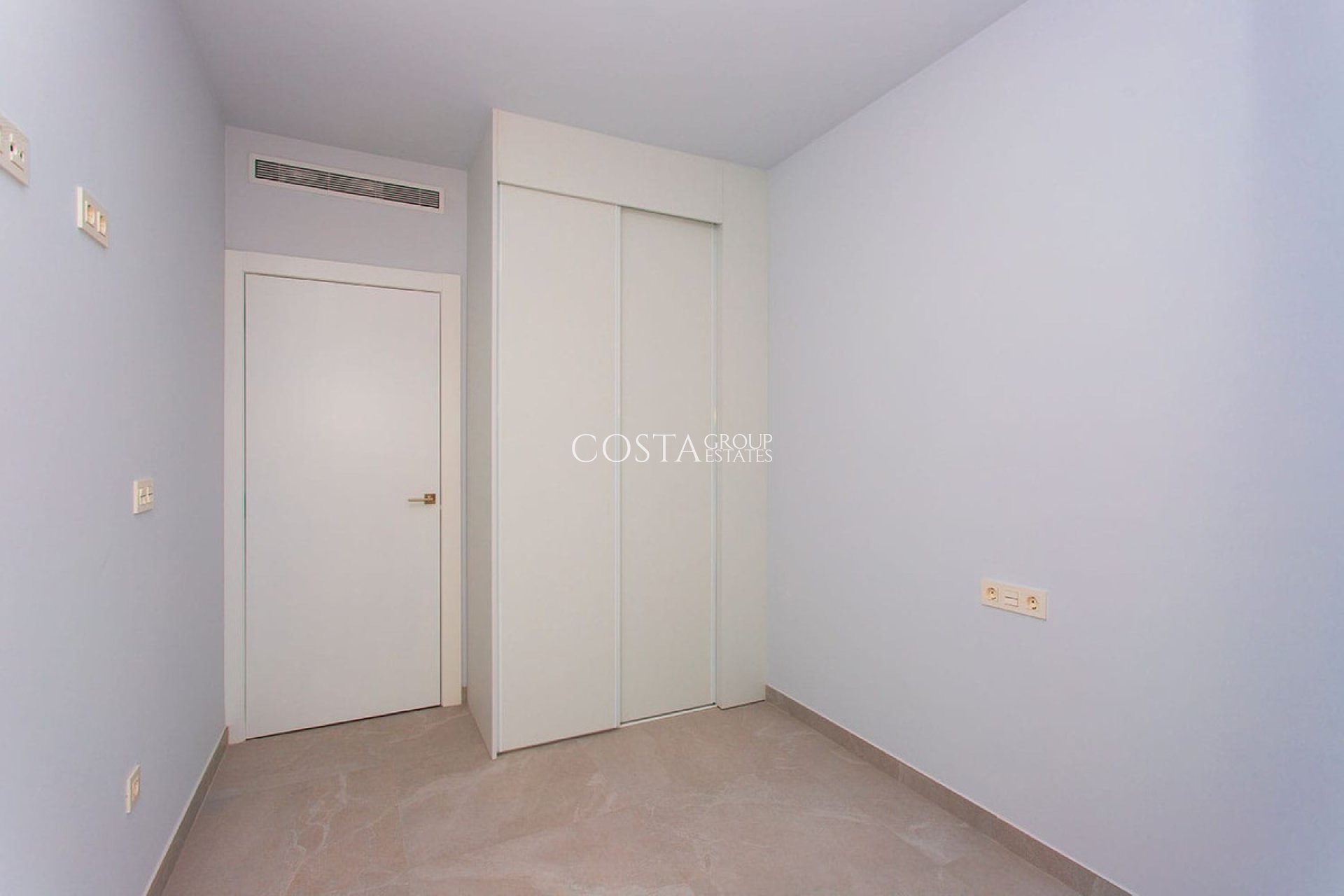 Wiederverkauf - Apartments -
Torrevieja - Playa del Cura