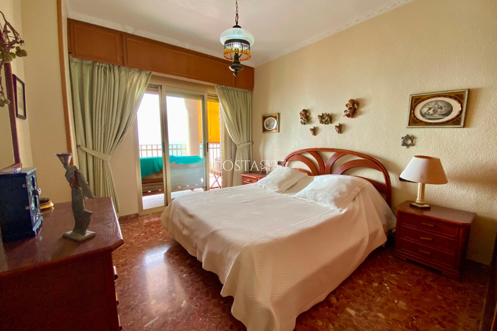 Wiederverkauf - Apartments -
Torrevieja - Playa del Cura