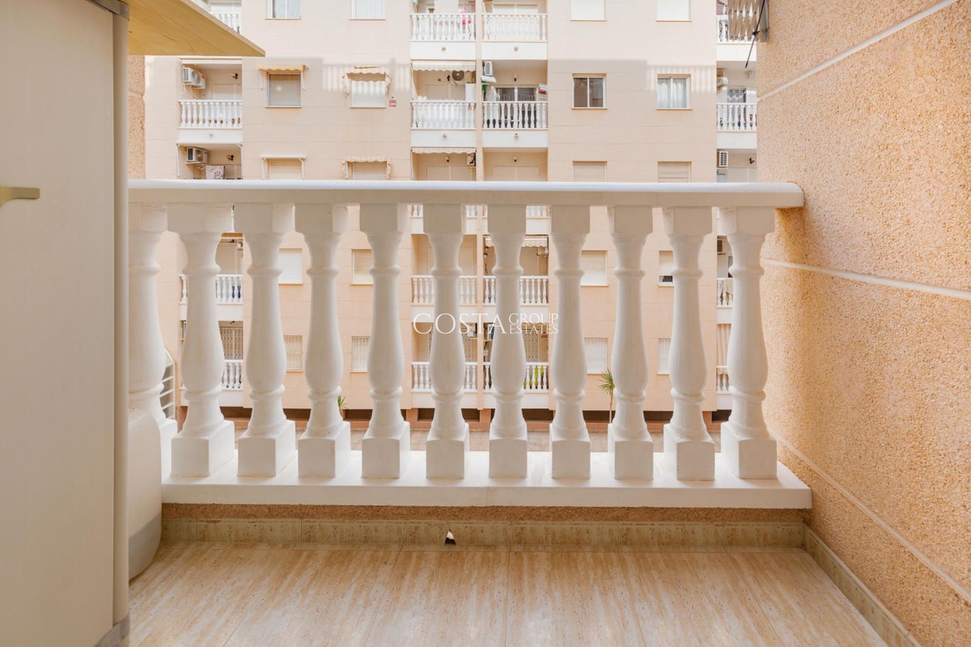 Wiederverkauf - Apartments -
Torrevieja - Playa del Cura