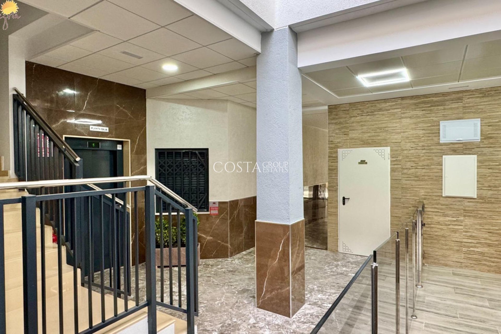 Wiederverkauf - Apartments -
Torrevieja - Torrevieja Centro
