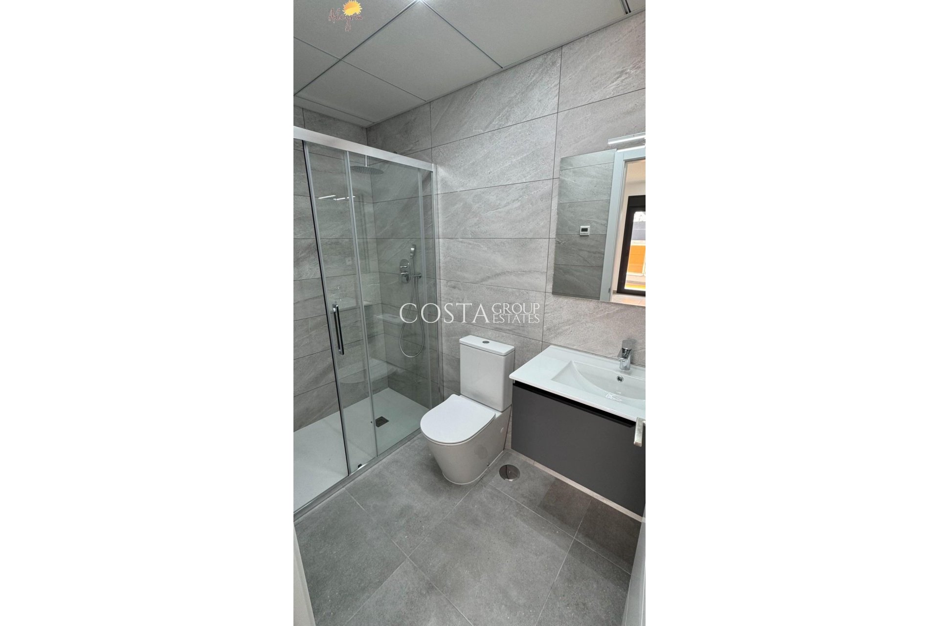 Wiederverkauf - Apartments -
Torrevieja - Torrevieja Centro