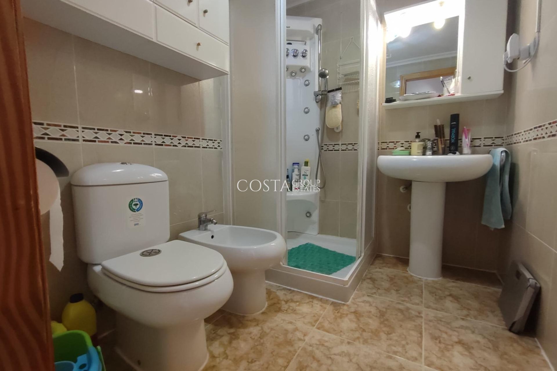Wiederverkauf - Apartments -
Torrevieja - Torrevieja Centro