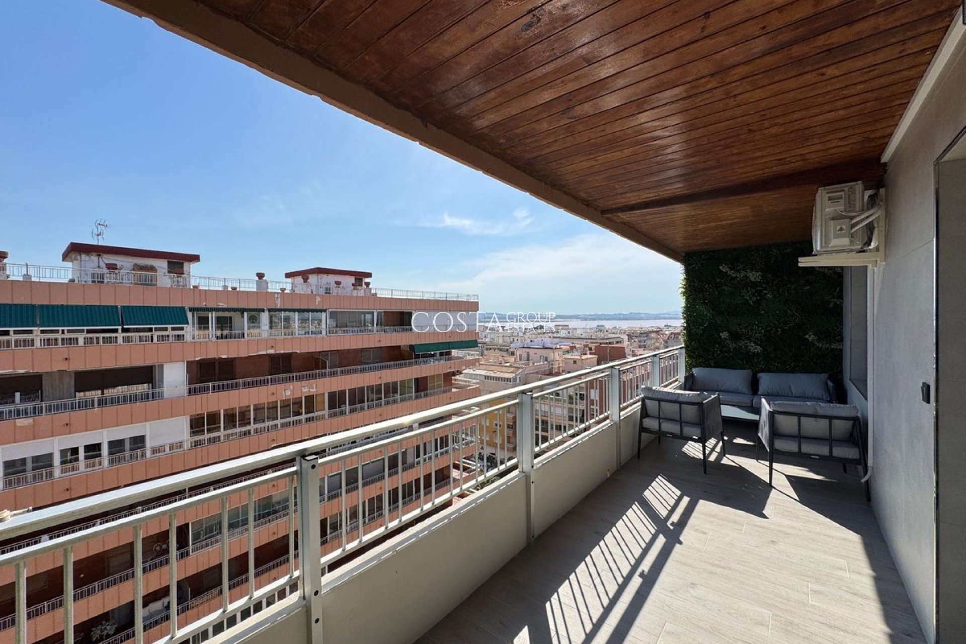 Wiederverkauf - Apartments -
Torrevieja - Torrevieja Centro