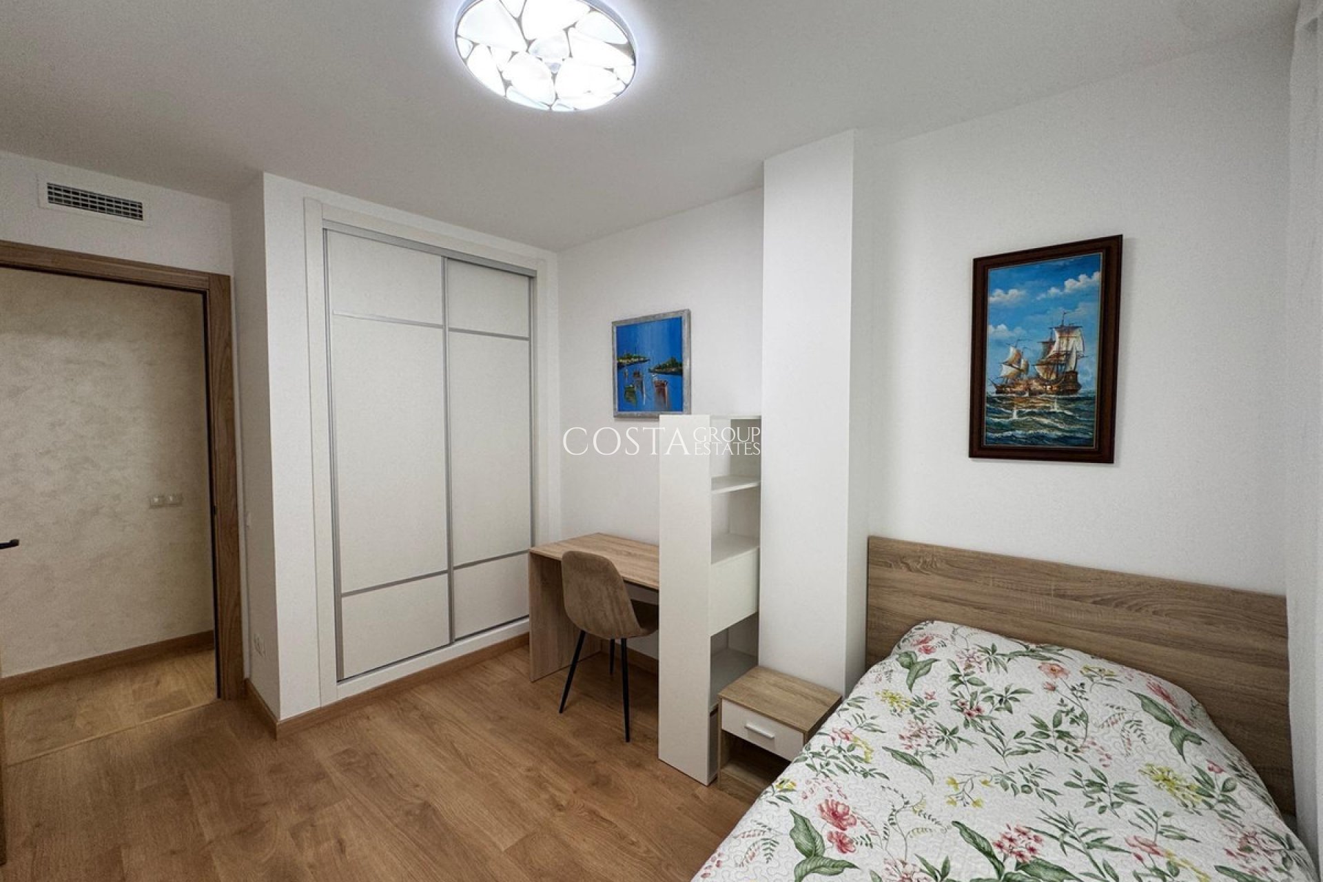 Wiederverkauf - Apartments -
Torrevieja - Torrevieja Centro