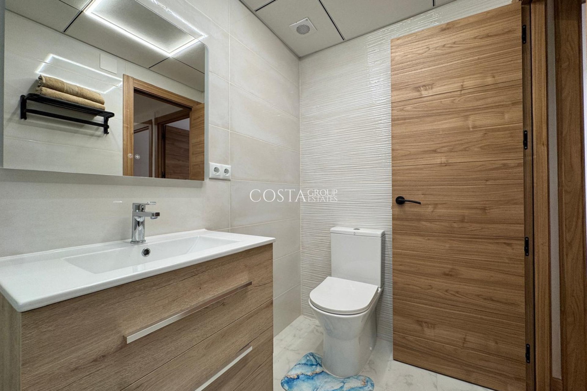 Wiederverkauf - Apartments -
Torrevieja - Torrevieja Centro
