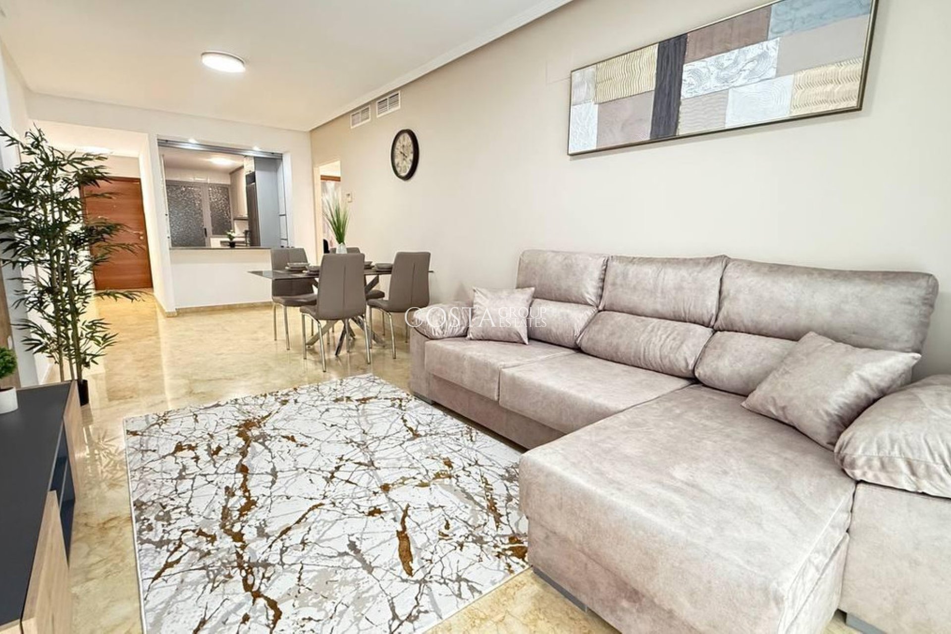 Wiederverkauf - Apartments -
Torrevieja - Torrevieja Centro
