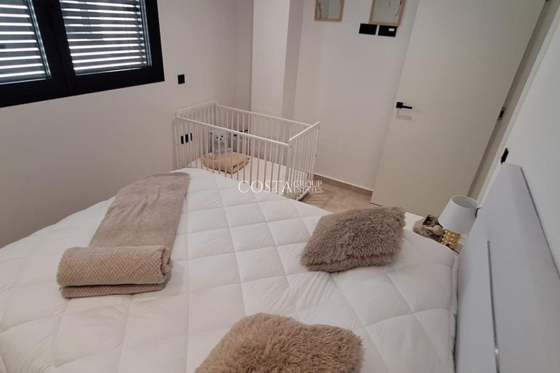 Wiederverkauf - Apartments -
Torrevieja - Torrevieja Centro