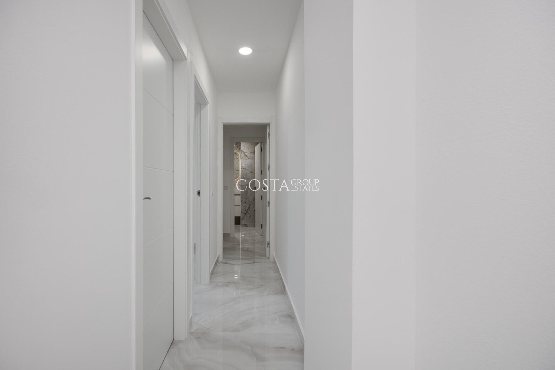 Wiederverkauf - Apartments -
Torrevieja - Torrevieja Centro
