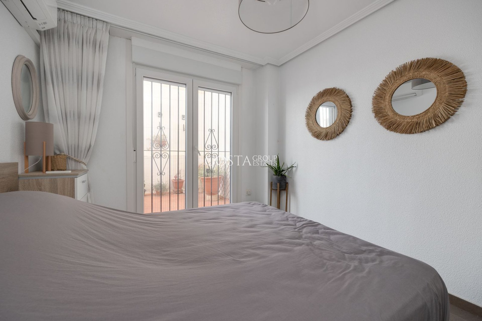 Wiederverkauf - Apartments -
Torrevieja - Torrevieja Centro