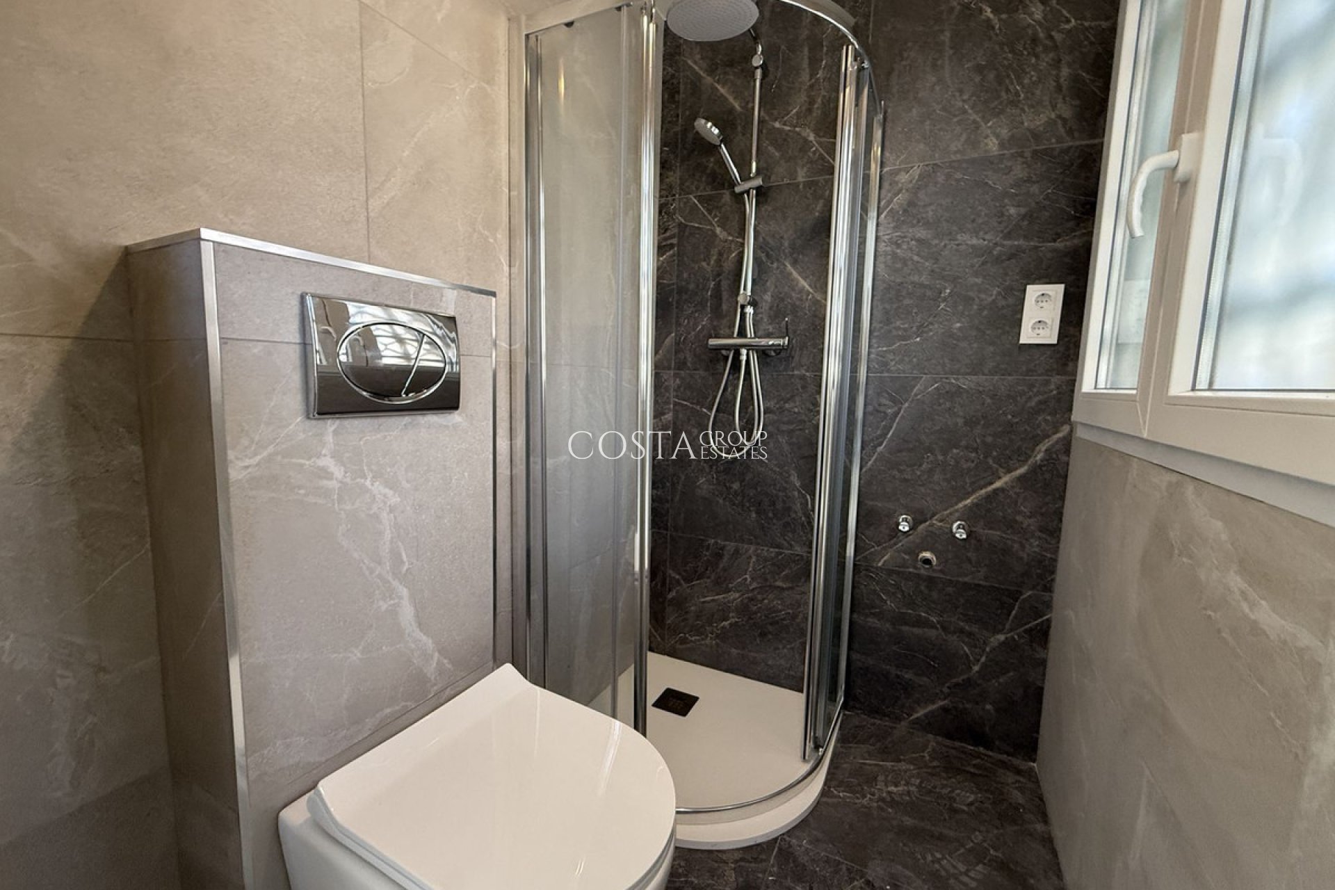 Wiederverkauf - Apartments -
Torrevieja - Torrevieja Centro